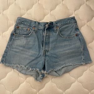 LEVI’S 501® ORIGINAL FIT HIGH RISE WOMEN'S SHORTS